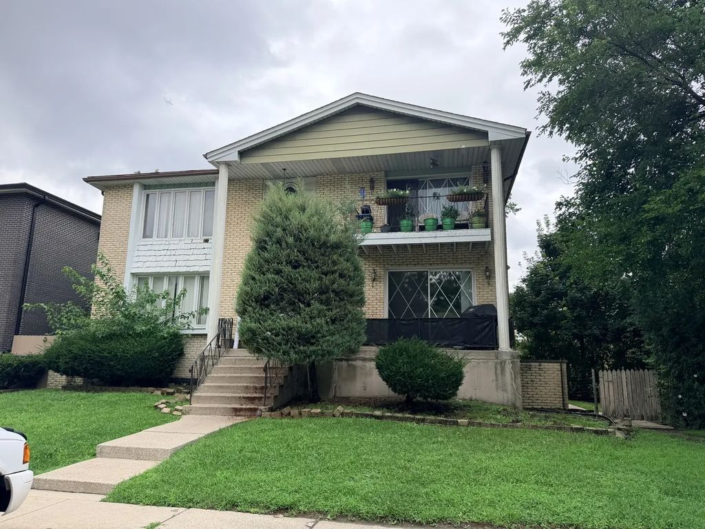 11130 S Columbus Drive 2s, Worth
