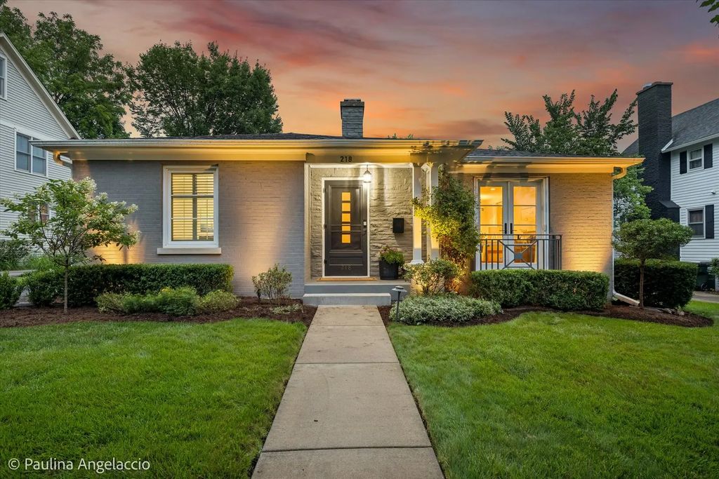 218 Coolidge Avenue, Barrington