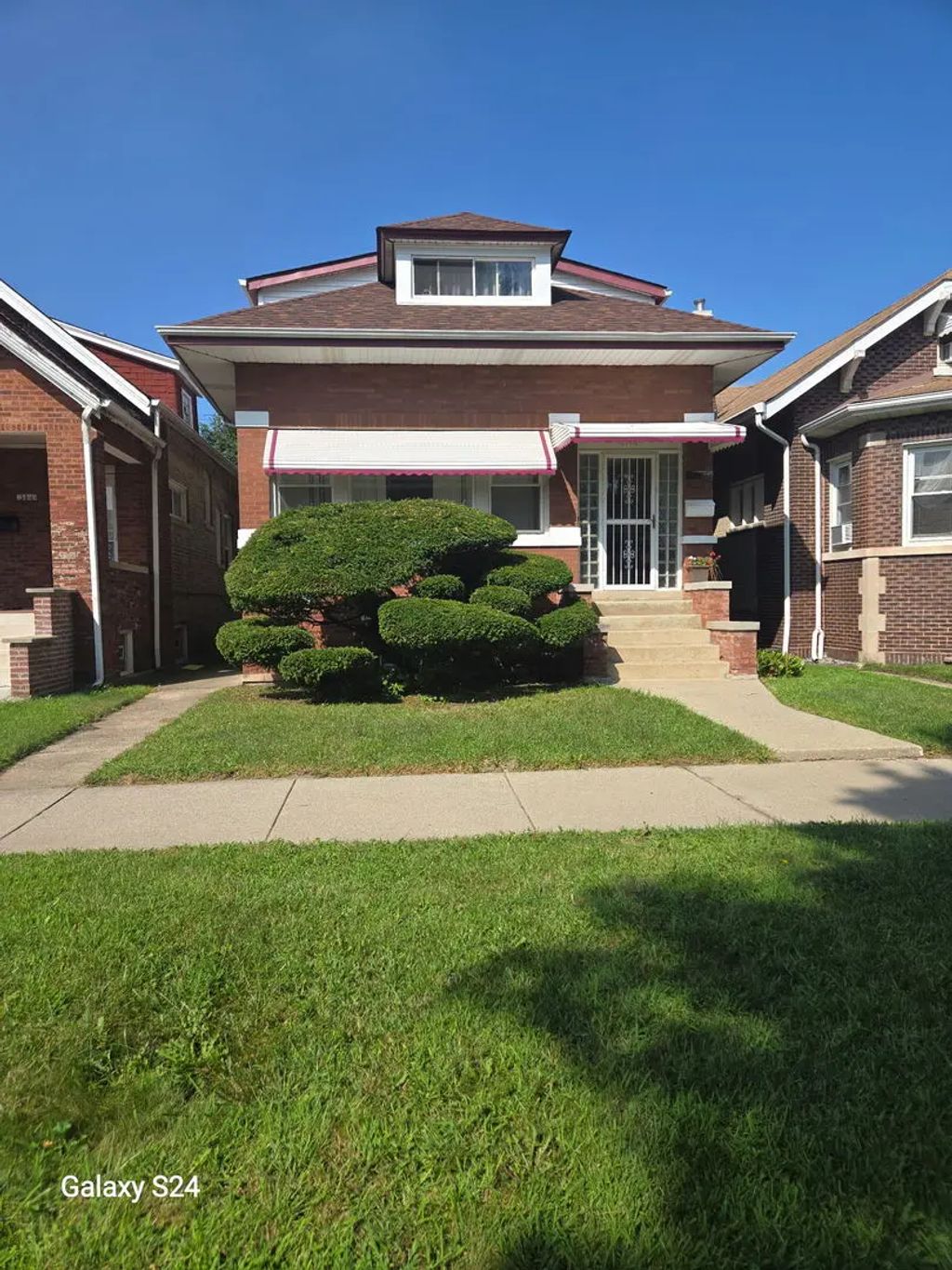 8118 S Rhodes Avenue, Chicago