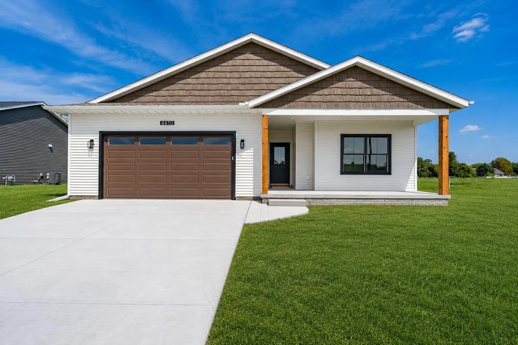 4610 W 12th Street, Davenport