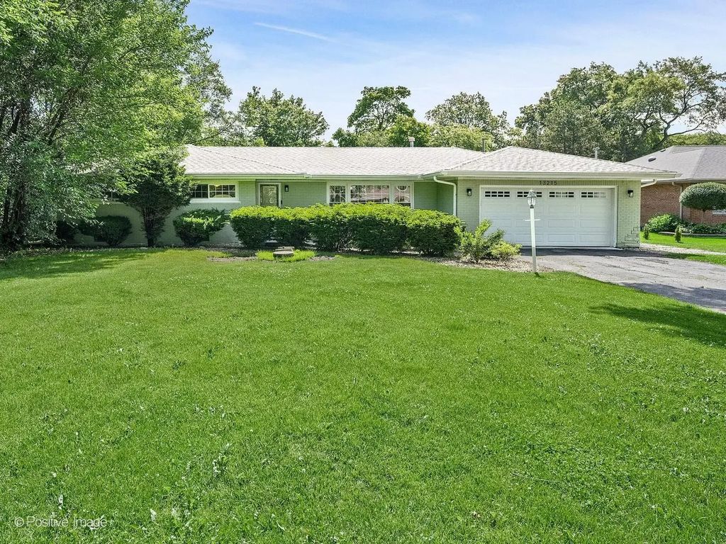 13215 S Adsit Road, Palos Park
