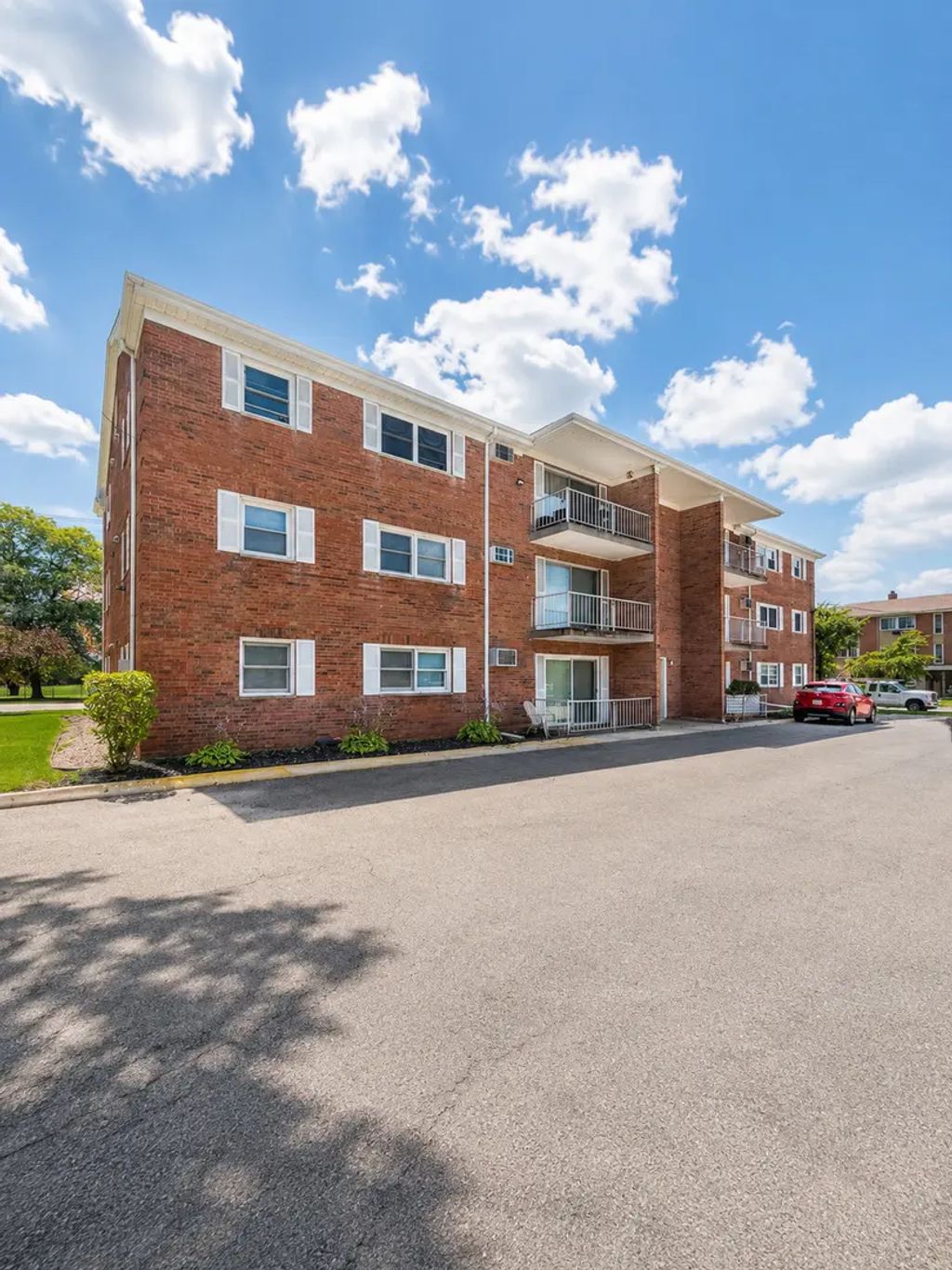 4420 W 111th Street 104, Oak Lawn