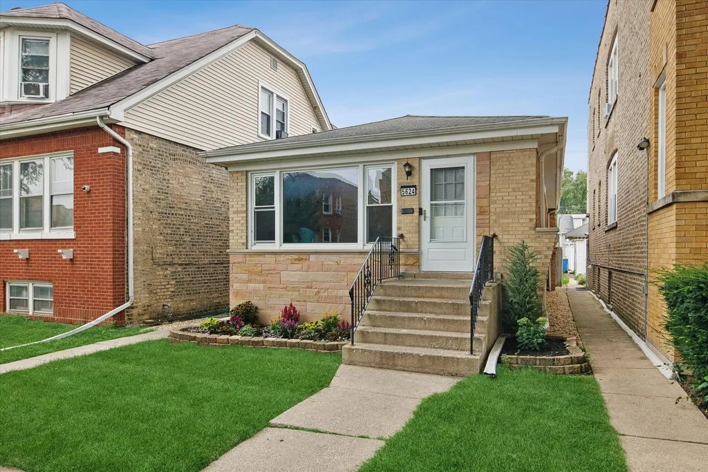 5624 N Mango Avenue, Chicago, 60646