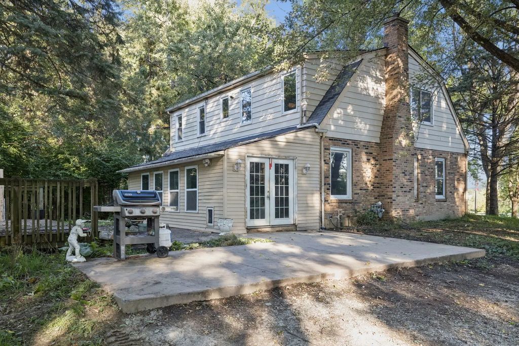 8527 W Dralle Road, Frankfort