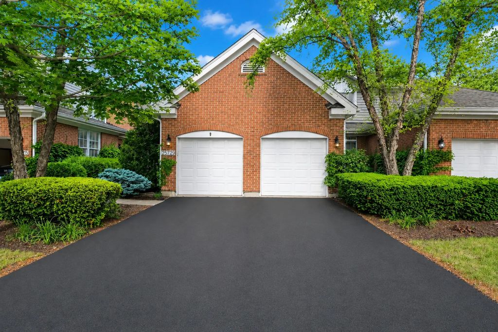 2s729 Parkview Drive, Glen Ellyn