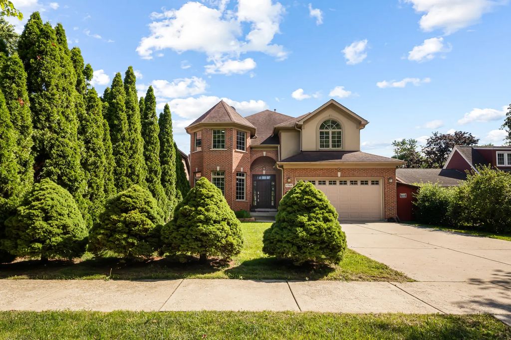 1769 Morse Avenue, Des Plaines