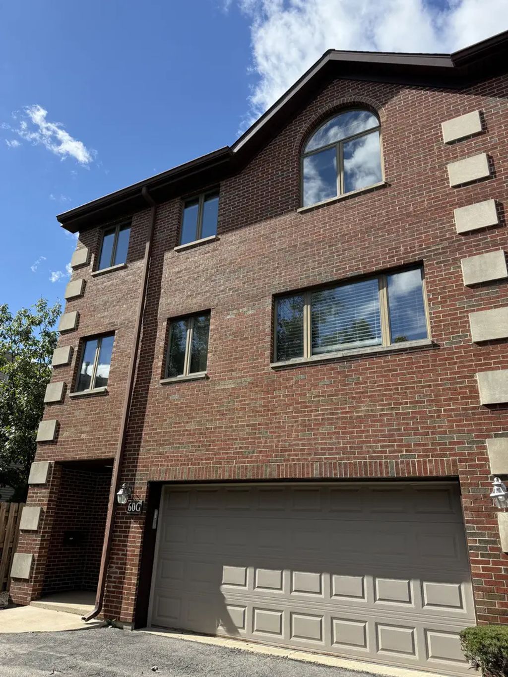60 S Dee Road G, Park Ridge