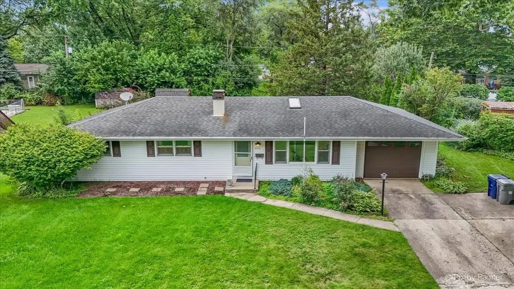 933 Carol Avenue, Elgin