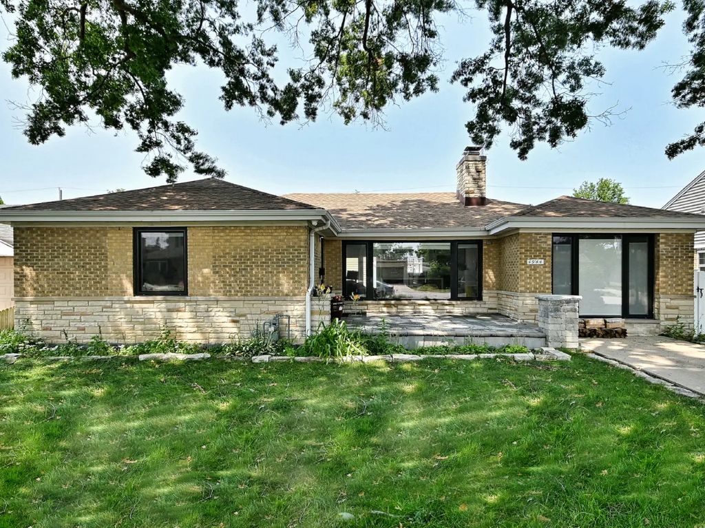 4944 Jarvis Avenue, Skokie