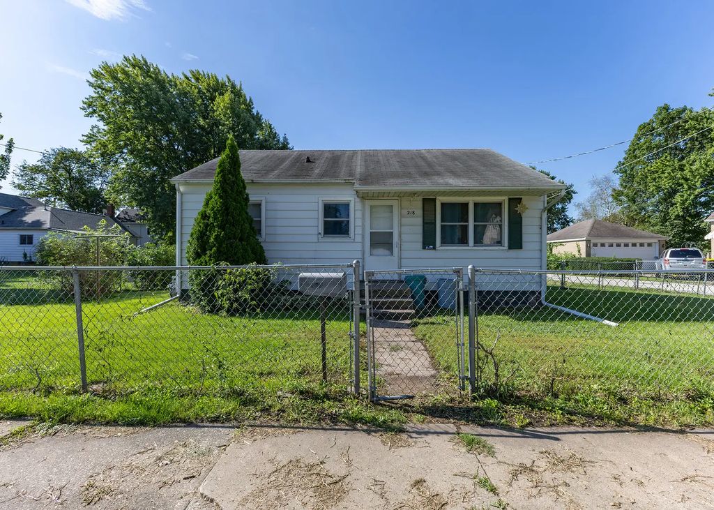 218 E South Street, Geneseo