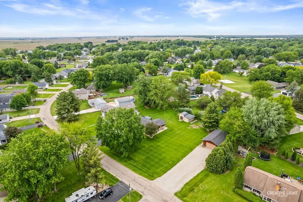 1484 Nova Road, Lake Holiday
