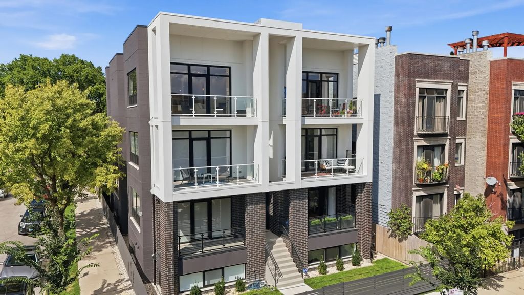 2456 W Cortez Street 3w, Chicago, 60622