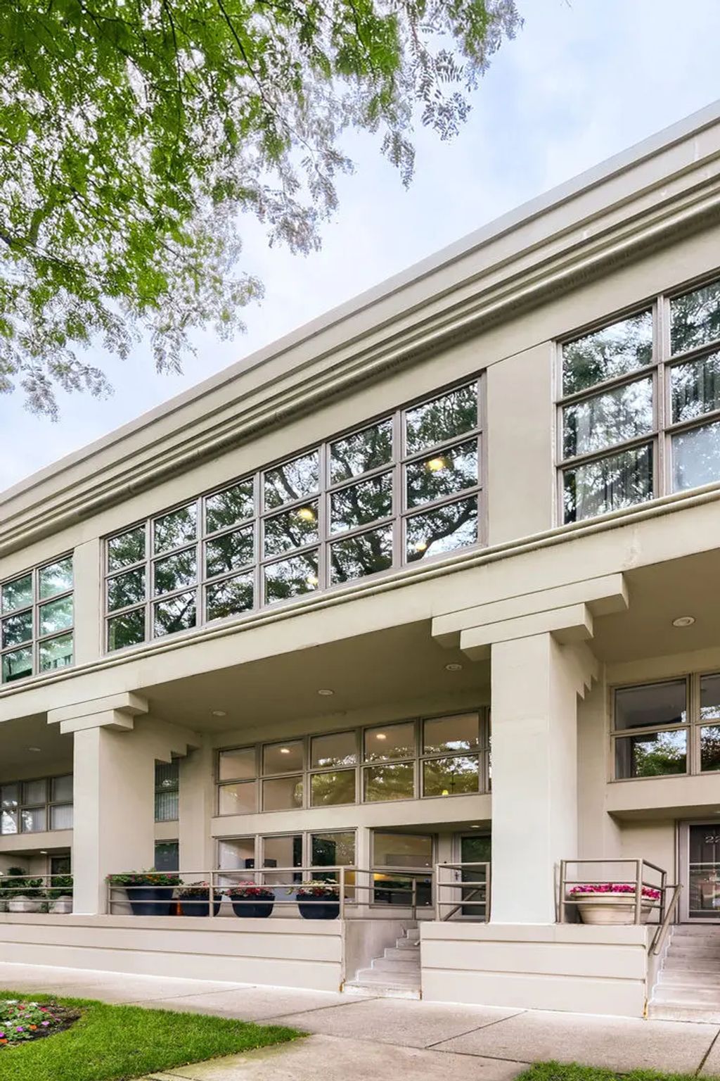 2252 N Lakewood Avenue, Chicago, 60614