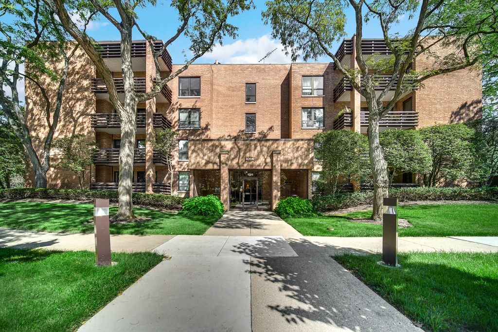 1066 Shermer Road 11, Northbrook, 60062