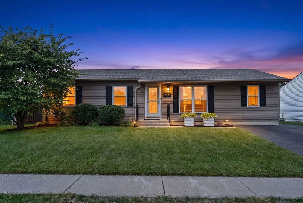 218 Hayes Avenue, Romeoville