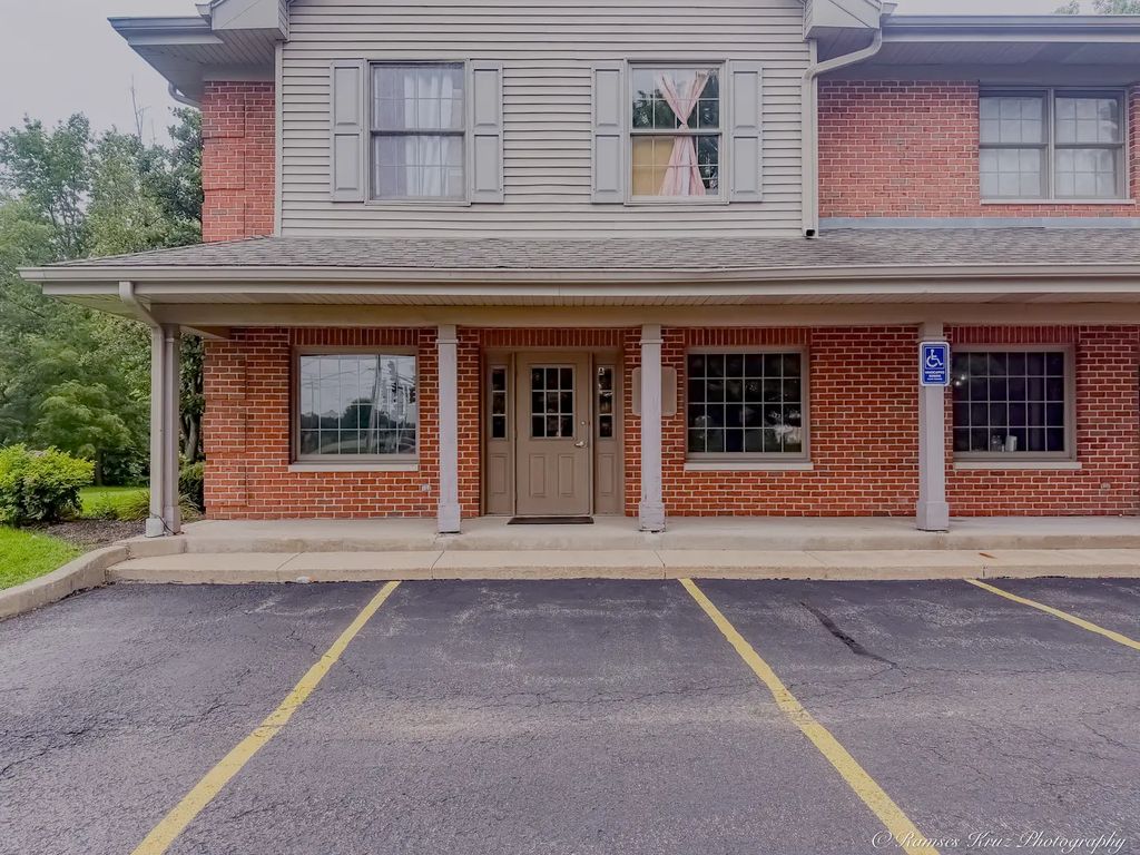2 Hankes Road A, Aurora