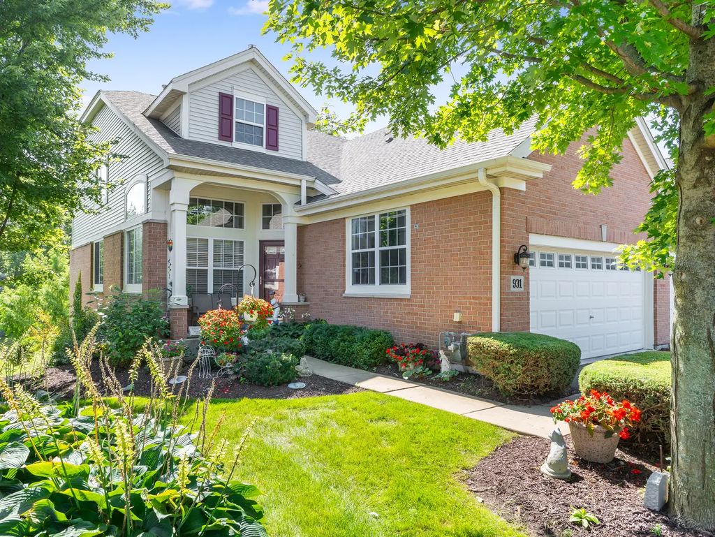 931 Winners Cup Court, Naperville