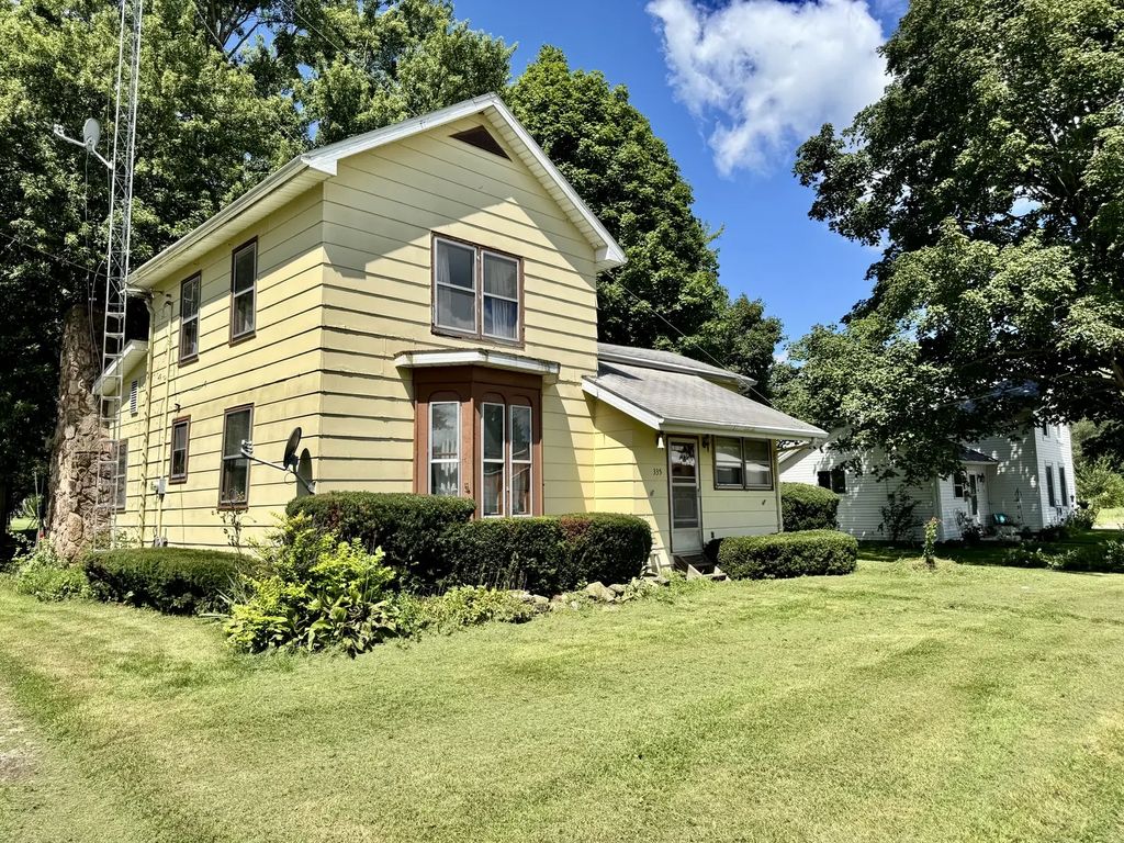 335 N Washington Street, Tiskilwa
