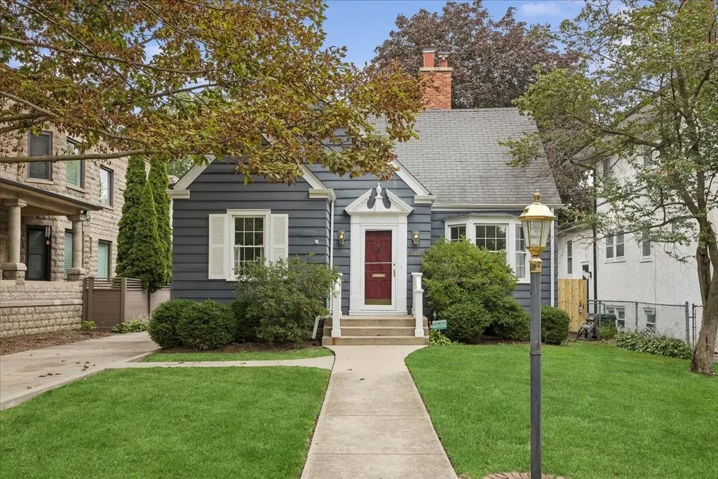 629 Franklin Avenue, River Forest