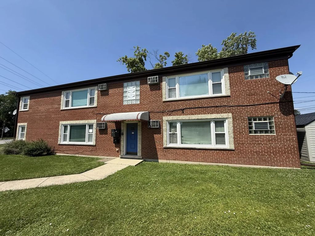 4435 Eberly Avenue, Brookfield