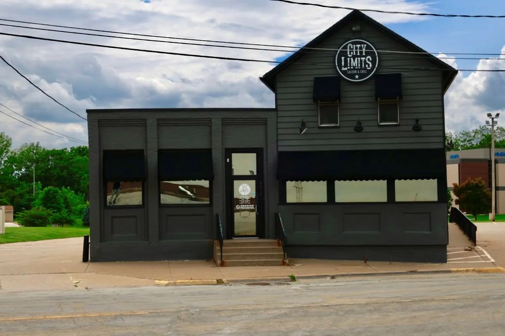 4514 9th Street, Rock Island