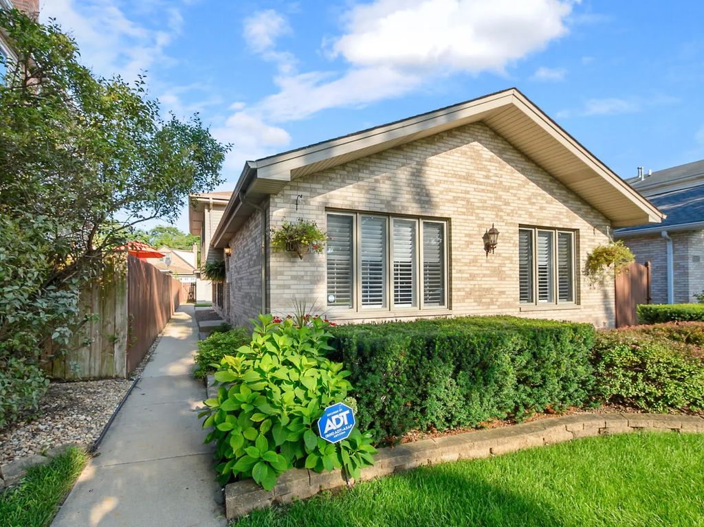 10633 S Whipple Street, Chicago, 60655