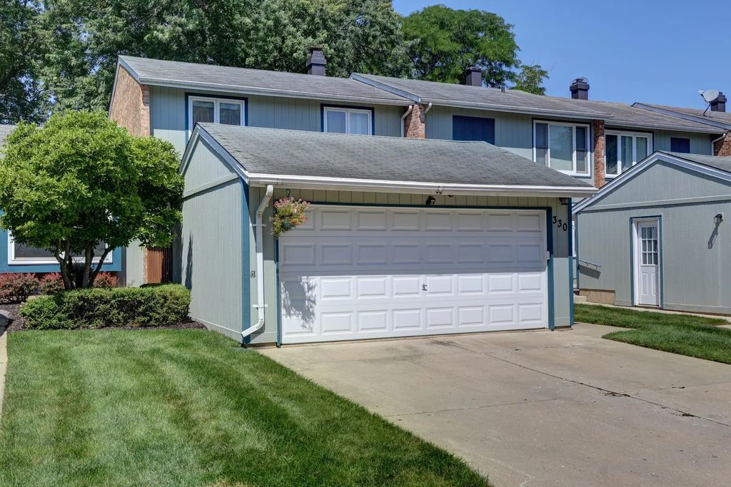 330 Elmwood Lane, Bloomingdale