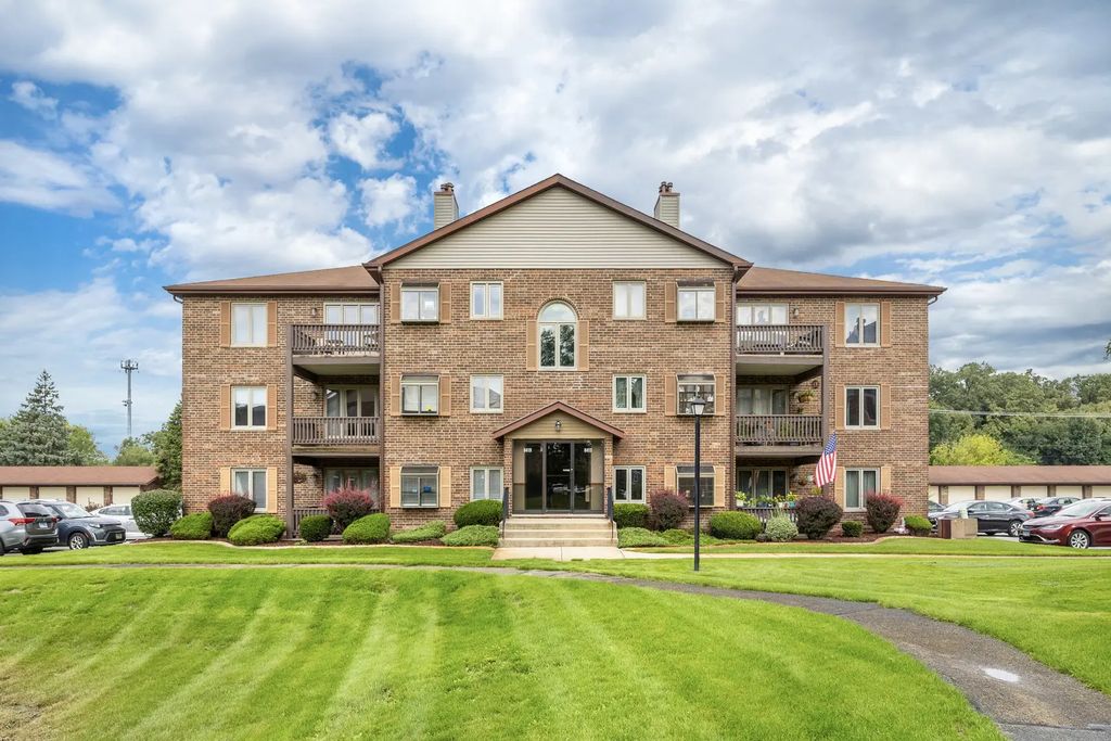 6413 Oak Forest Avenue 1s, Tinley Park
