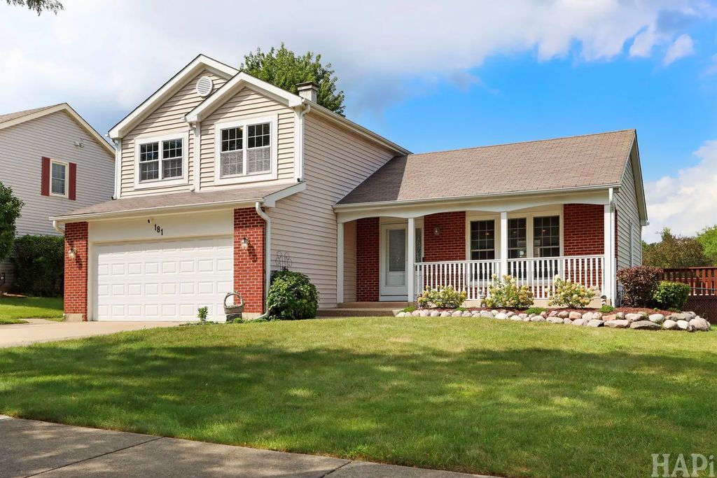 181 Mistwood Lane, North Aurora