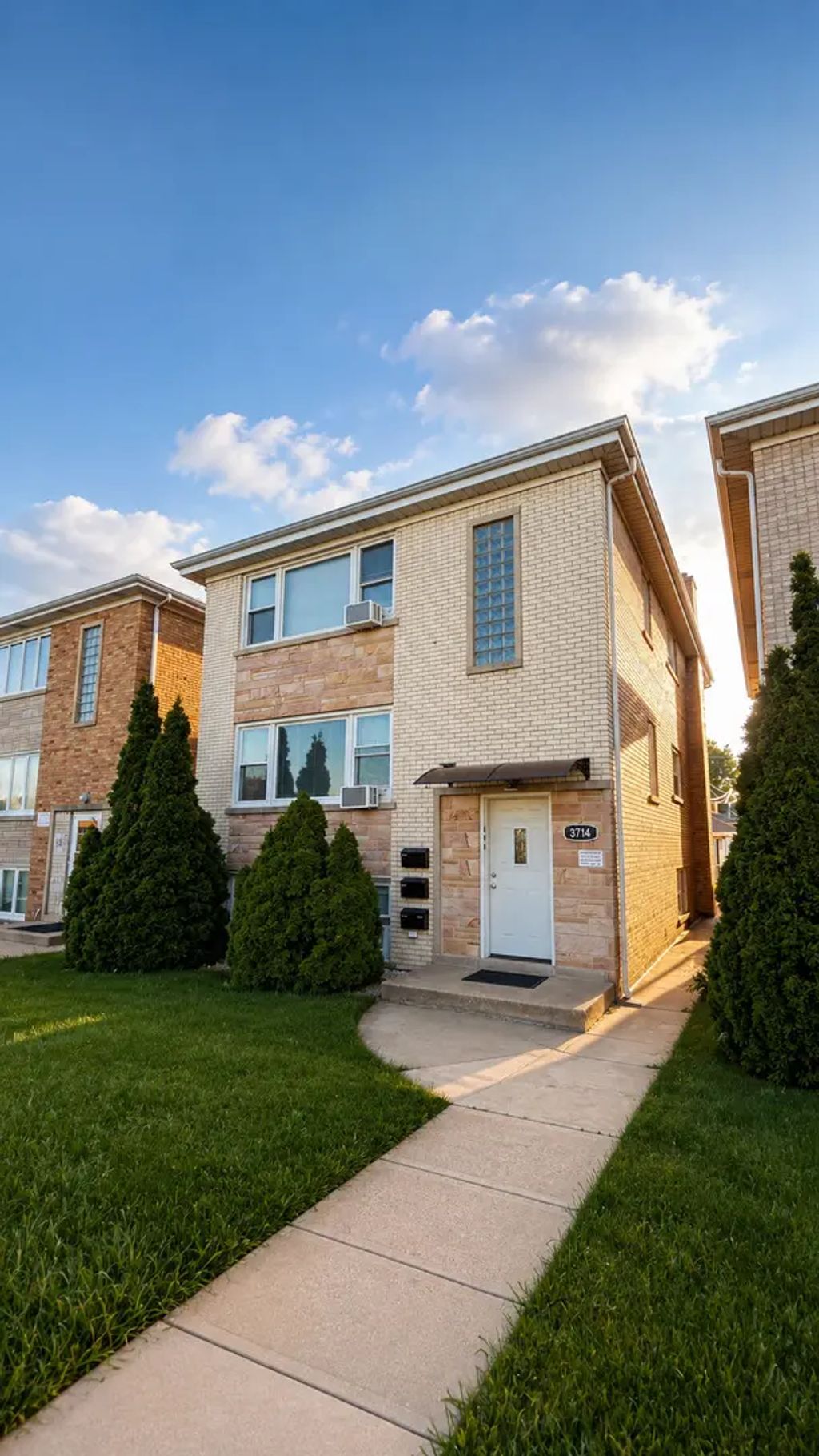 3714 N Harlem Avenue 1, Chicago
