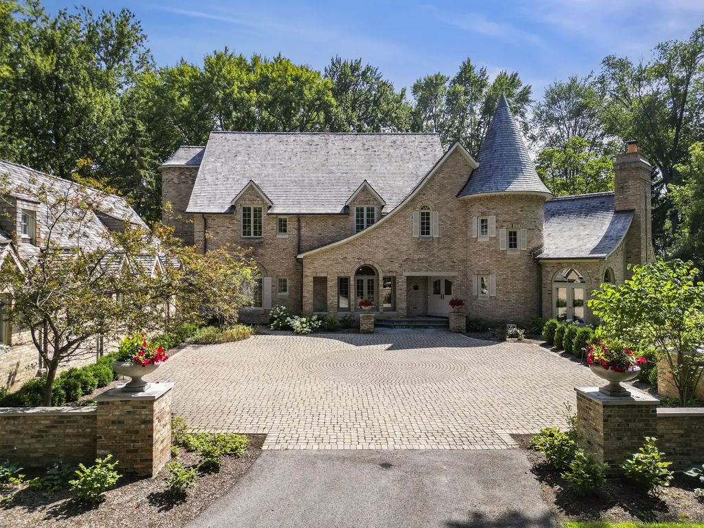285 W Westminster Avenue, Lake Forest, 60045