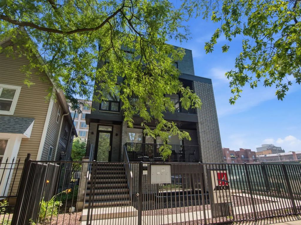 5039 N Winthrop Avenue 2f, Chicago, 60640