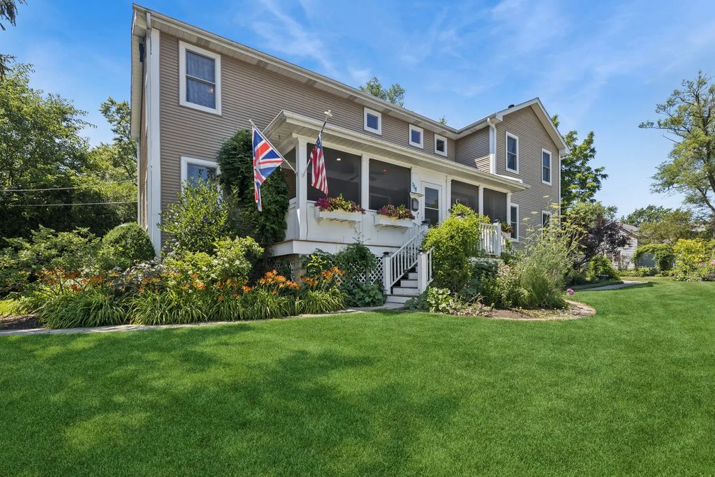 118 Waverly Road, Barrington