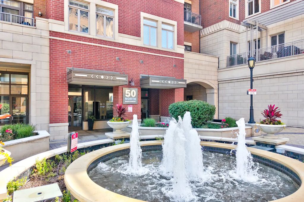 50 N Northwest Highway 204, Park Ridge