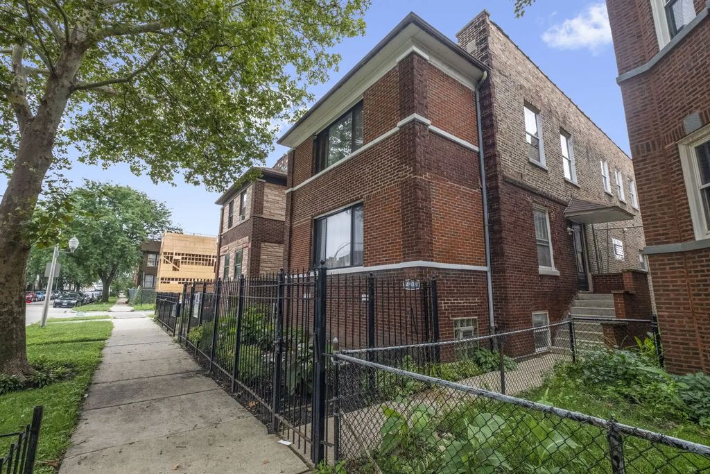 4903 W Rice Street, Chicago, 60651