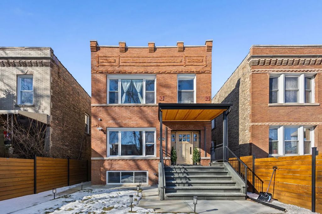 3934 N Sawyer Avenue B, Chicago, 60618