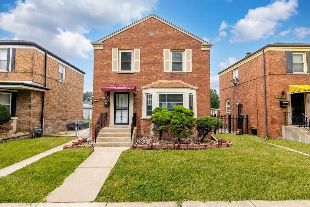 12442 S Throop Street, Calumet Park