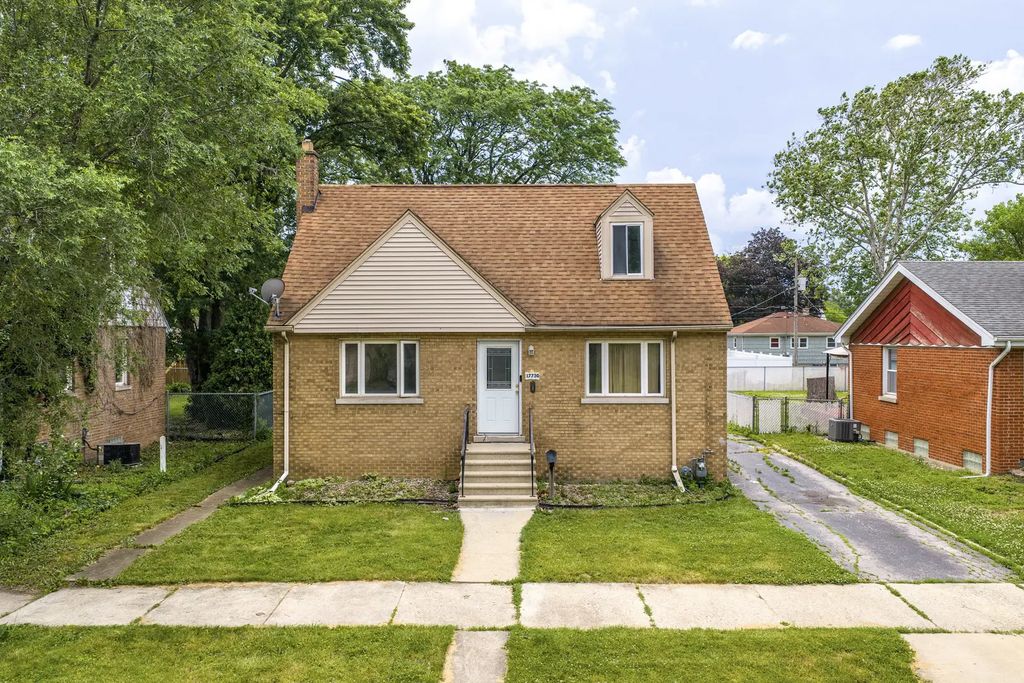 17730 Henry Street, Lansing