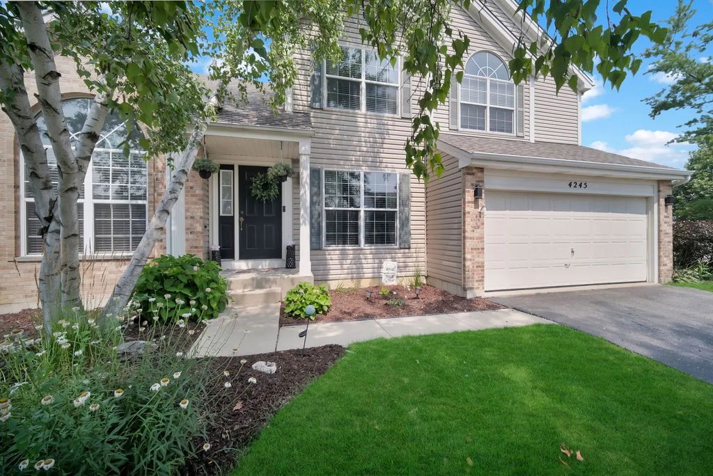 4245 Peartree Drive, Lake In The Hills