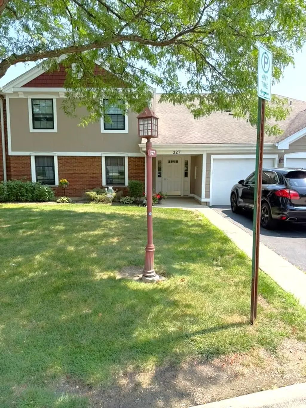 327 Wildberry Court D2, Schaumburg