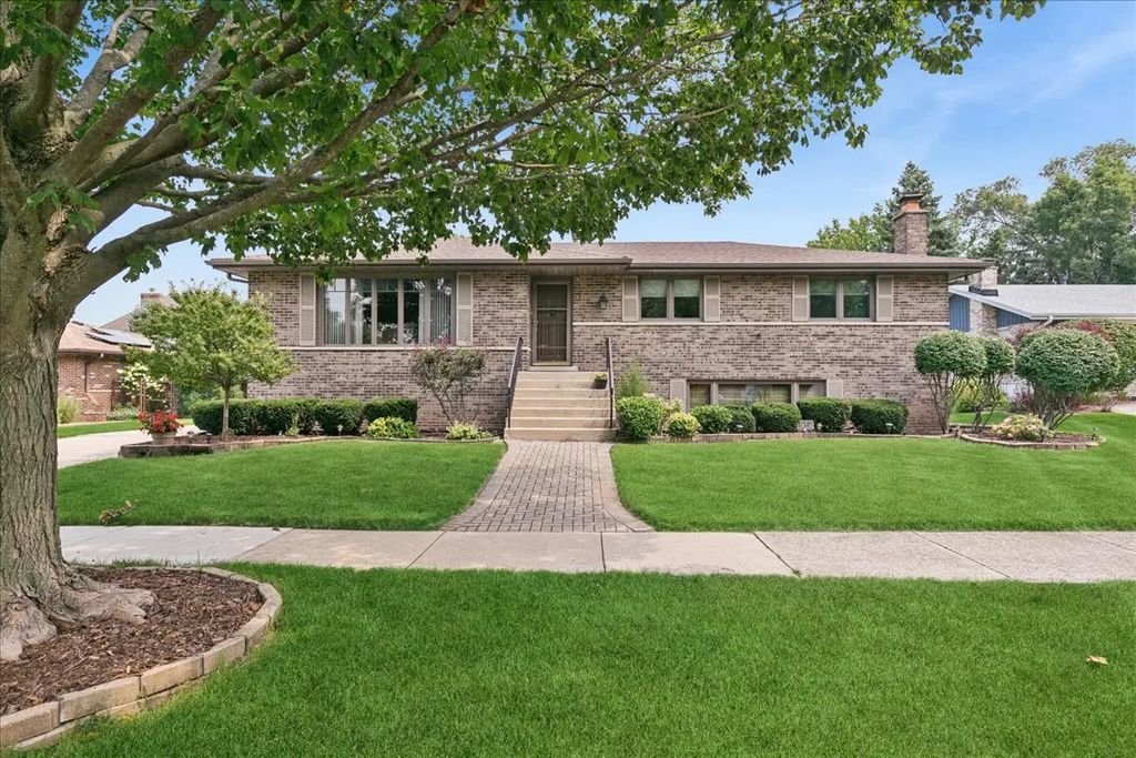 14045 Terry Drive, Orland Park