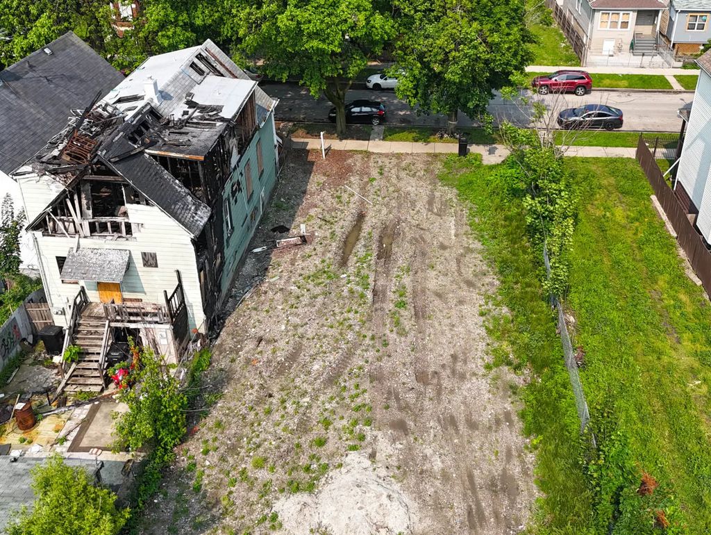 5935 S Carpenter Street, Chicago