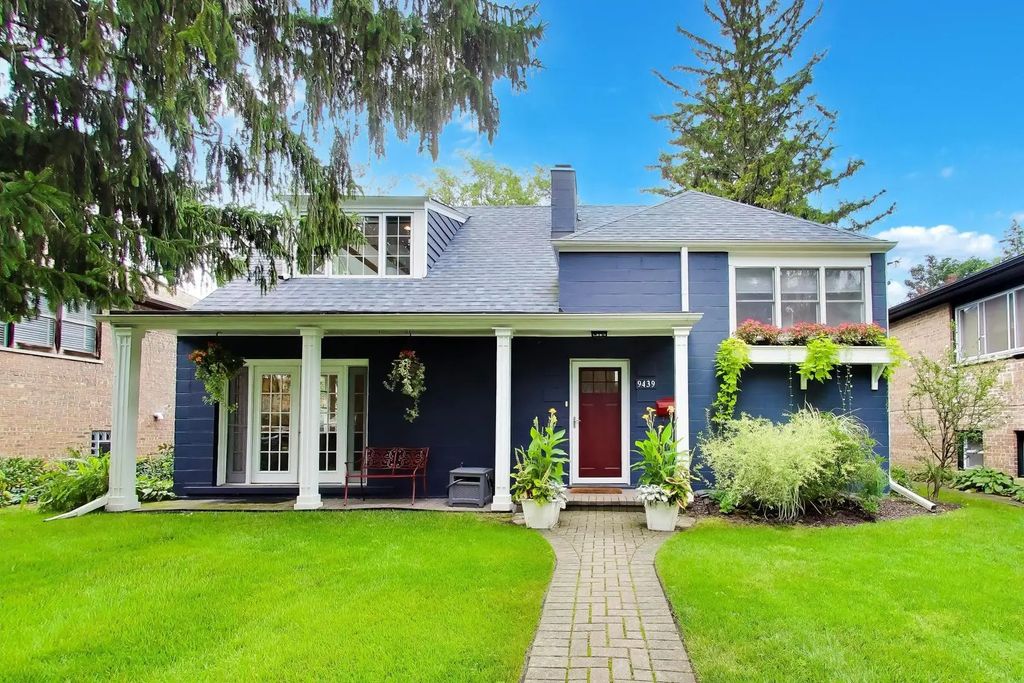9439 Lincolnwood Drive, Evanston