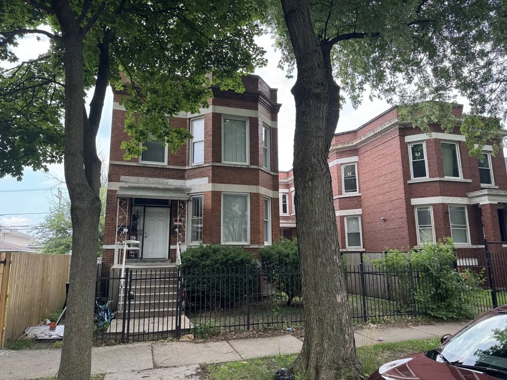 6515 S Marshfield Avenue, Chicago