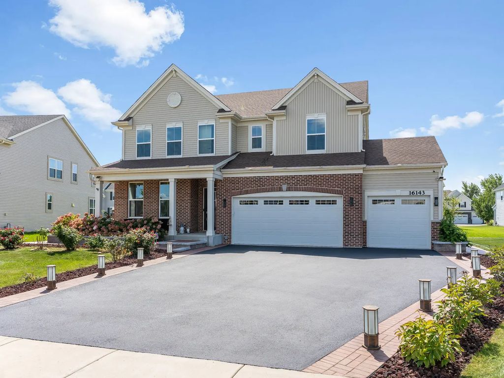 16143 S Lake View Road, Plainfield