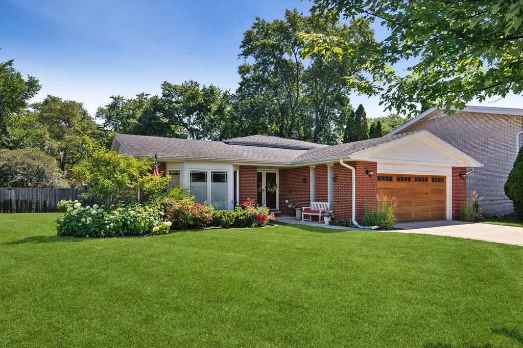 6833 N Concord Lane, Niles