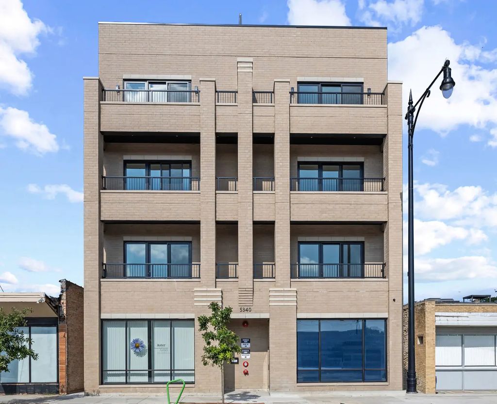5340 N Lincoln Avenue 203, Chicago, 60625
