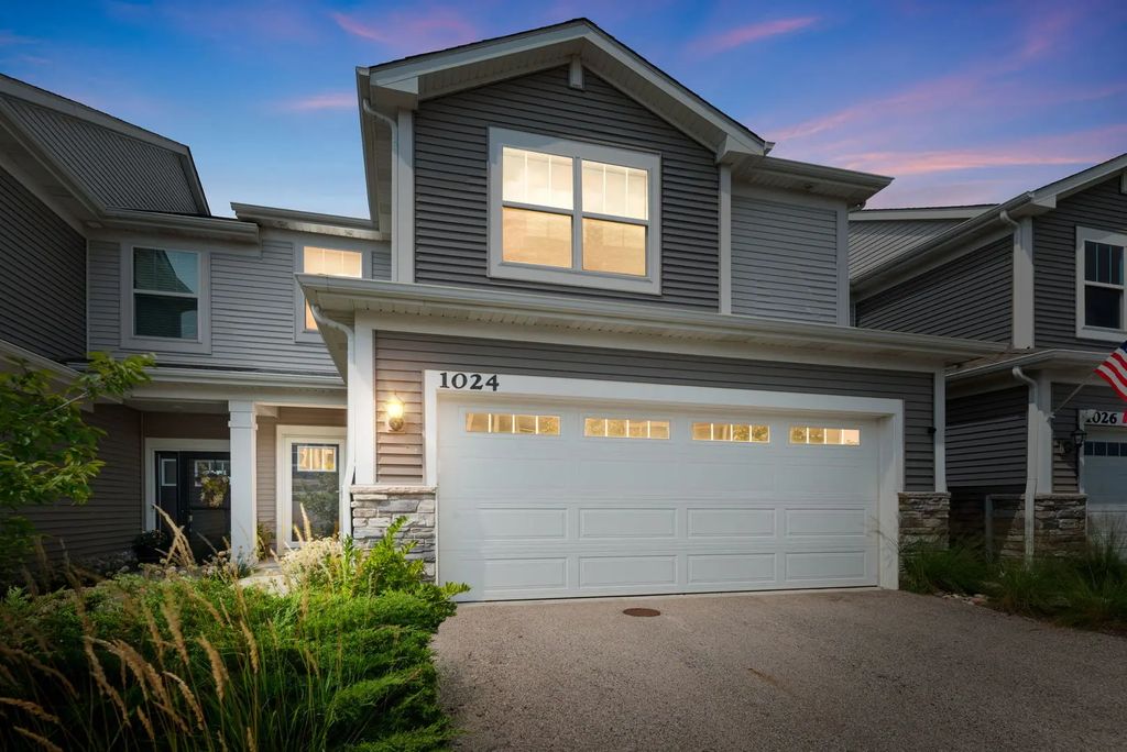 1024 Moraine Drive, South Elgin
