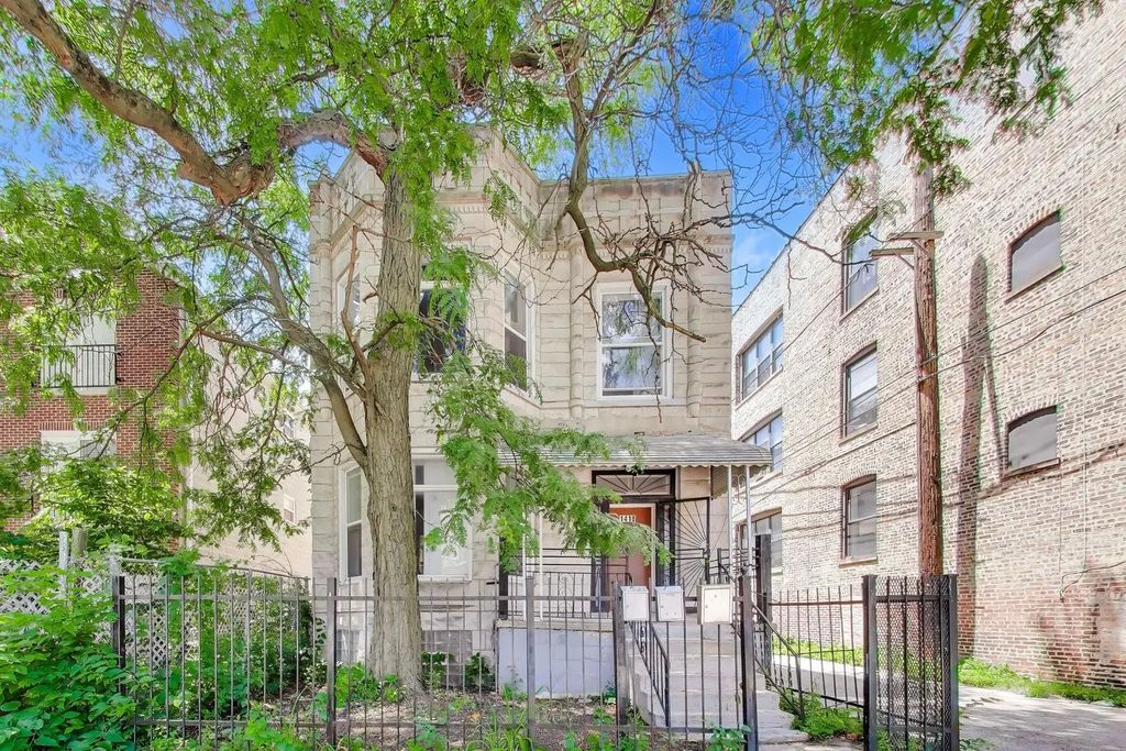 1418 S Saint Louis Avenue, Chicago