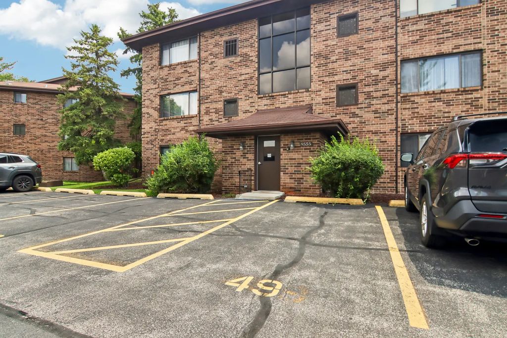 9555 Southwest Highway 1s, Oak Lawn